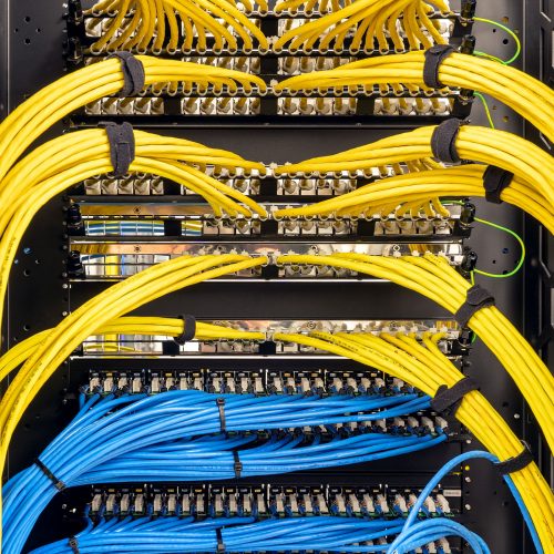 1600x1600_leistungen_galerie_netzwerktechnik 1600x1600_leistungen_galerie_netzwerktechnik